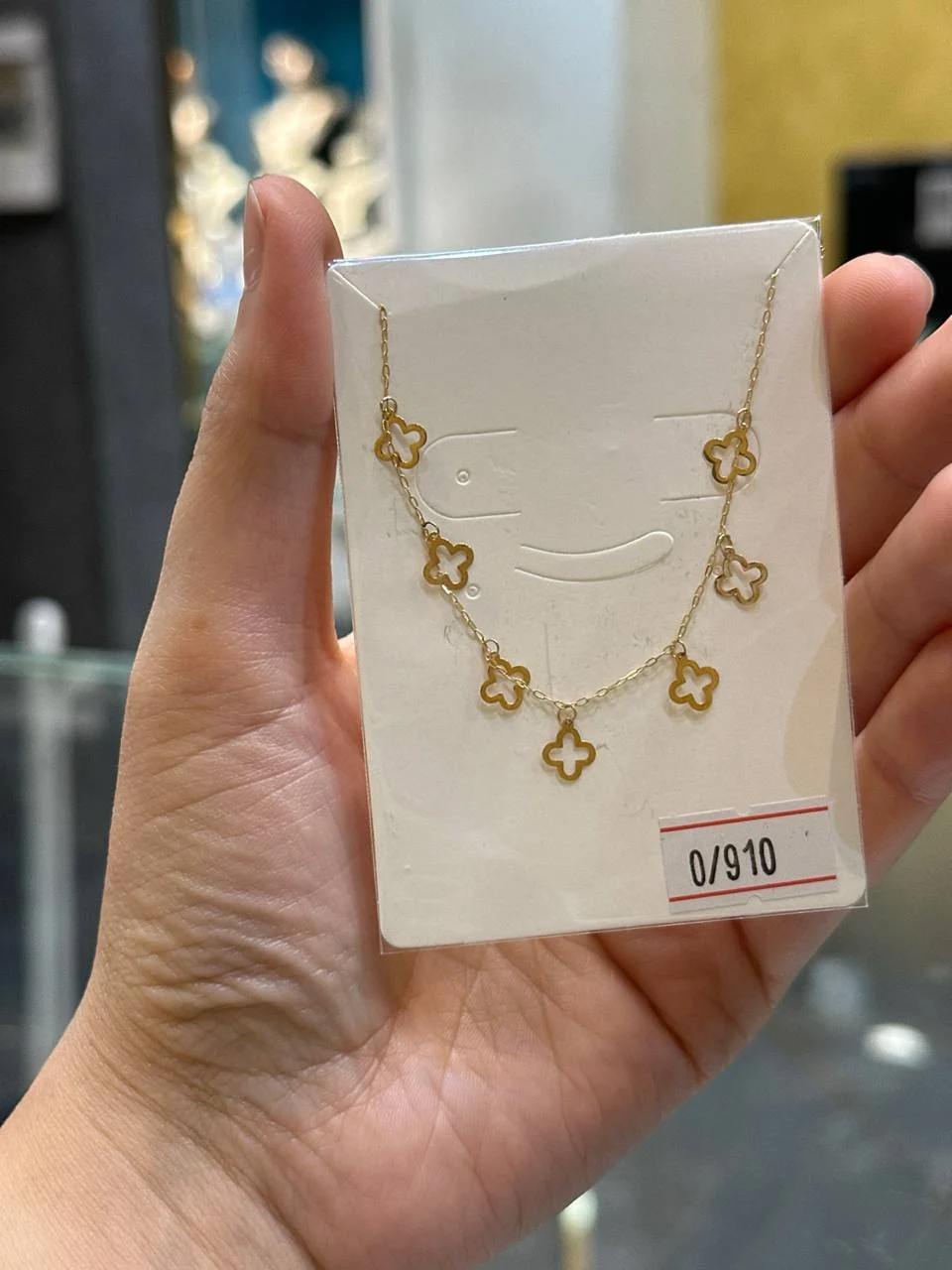 گردنبند طلا زنانه 18 عیار 4 پر