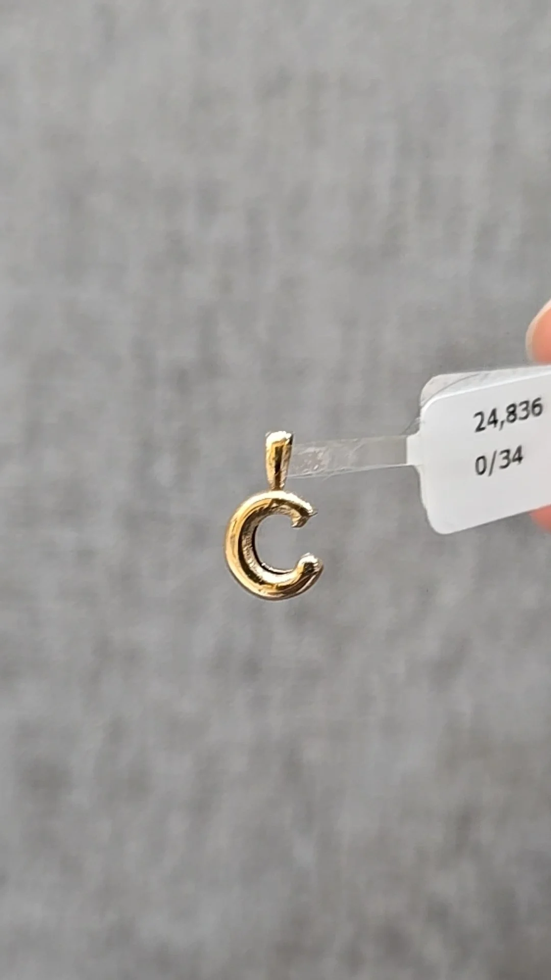 پلاک حرف Gطلای 18 عیار2